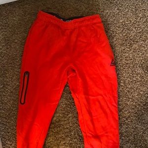 2/$20 NWOT Reebok Men’s medium